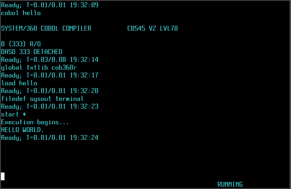 舊式大型機房內運作緊嘅 COBOL 系統示意圖
